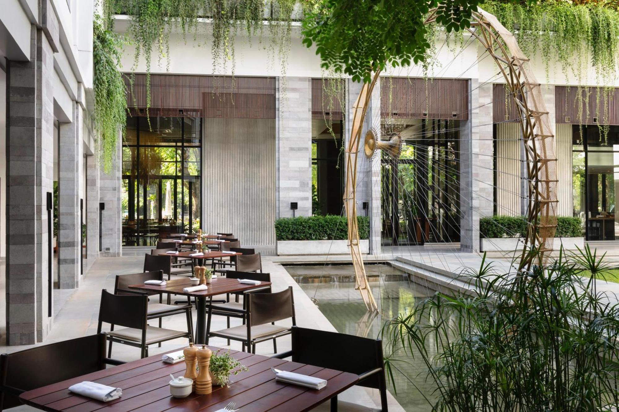 Treeline Urban Hotel 5*